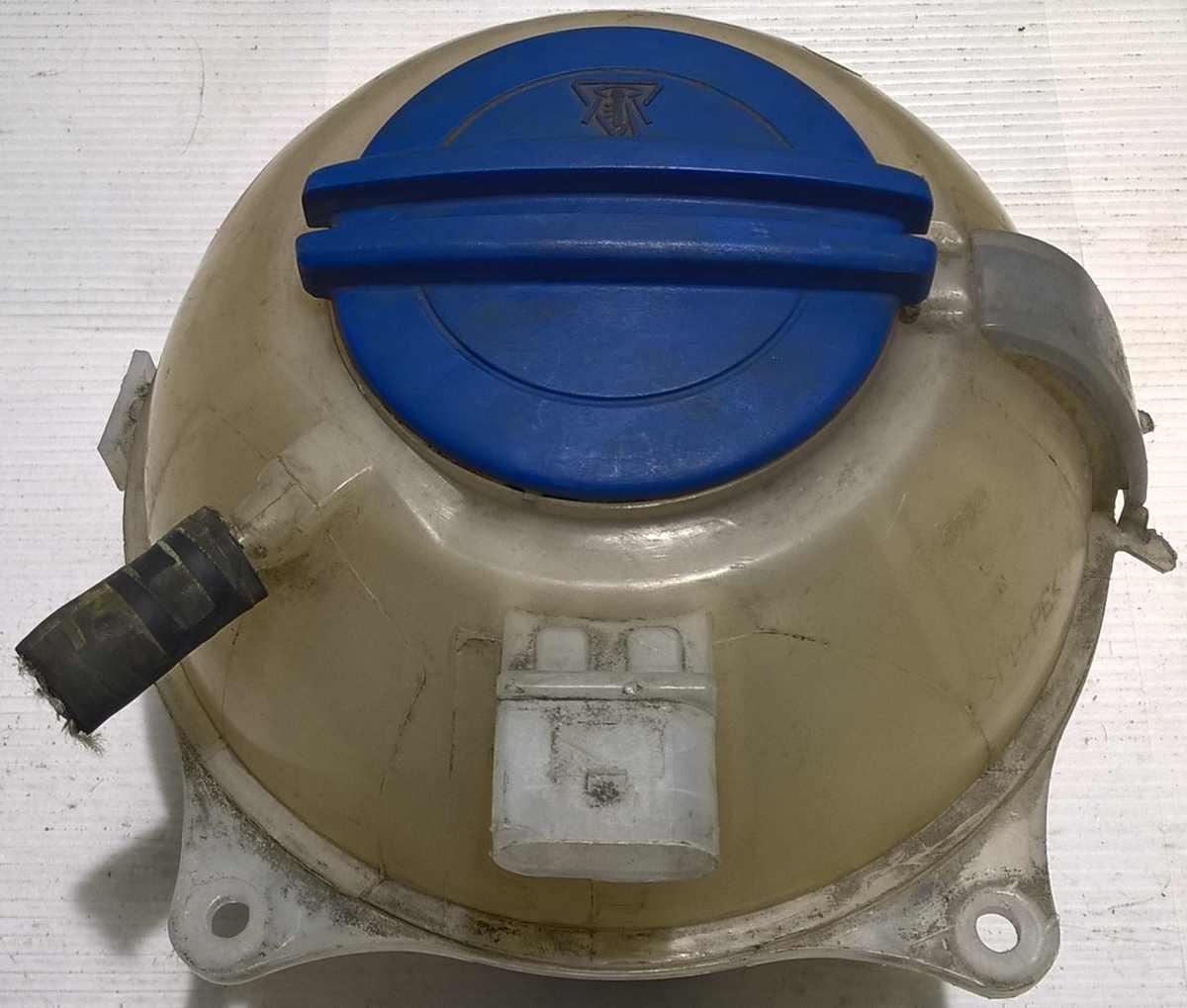 vaschetta acqua radiatore volkswagen fox 6q0121407