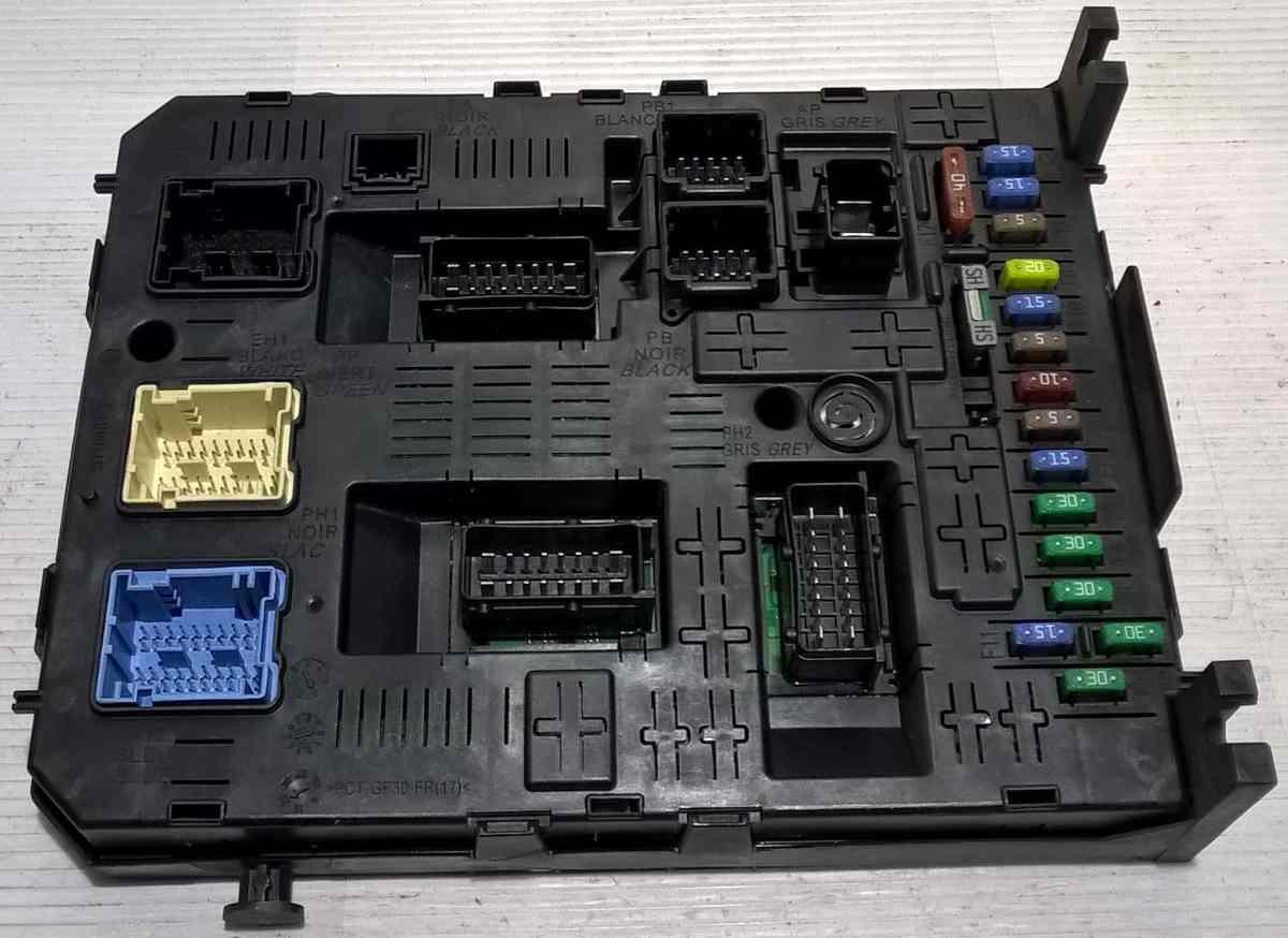 body computer peugeot 308 966405918002