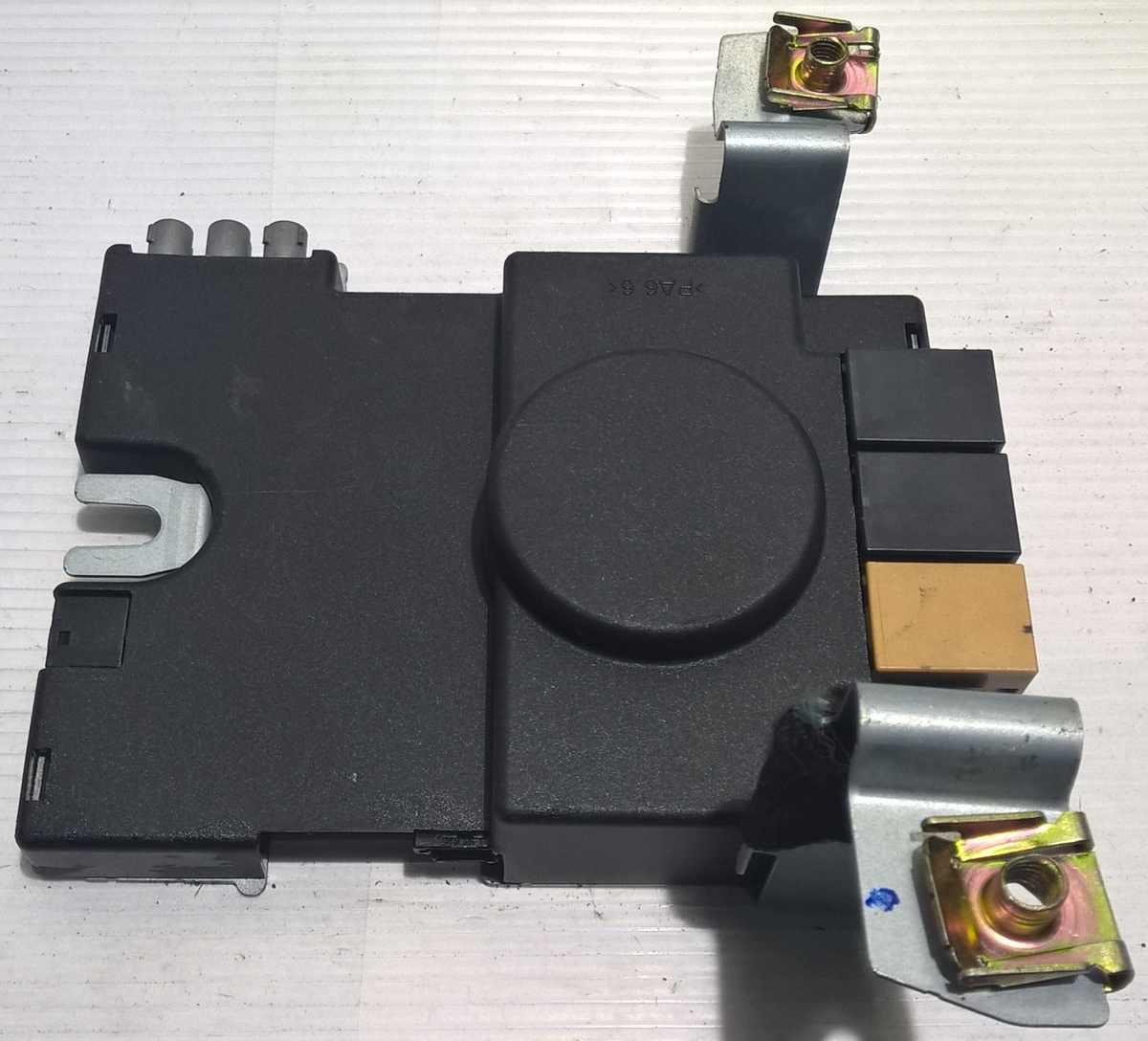 amplificatore antenna radio audi A3 8p3035225