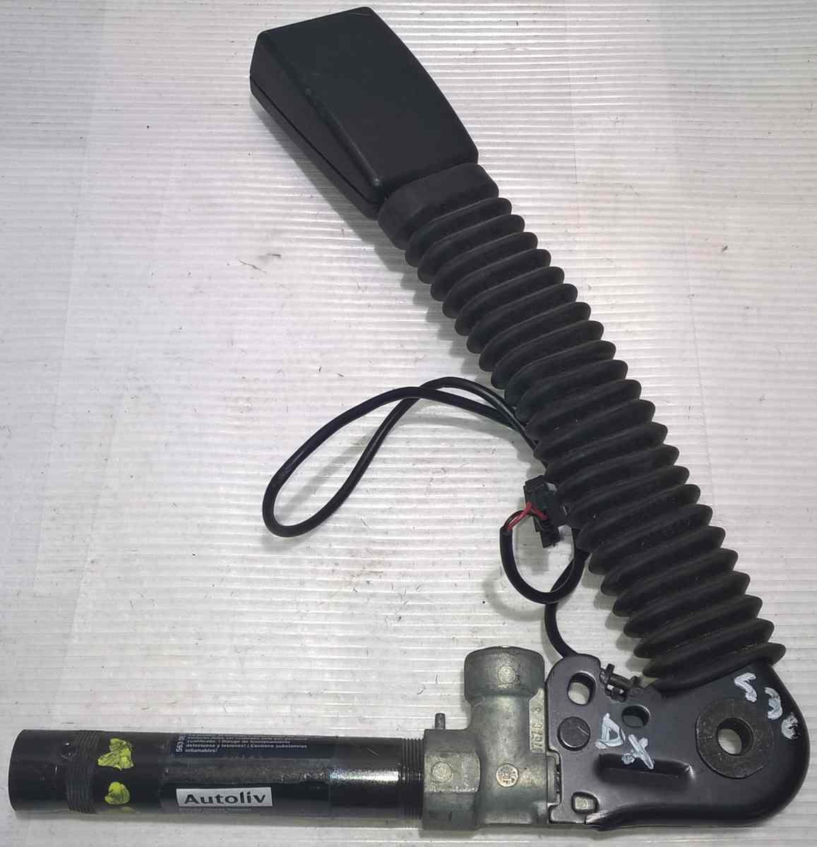 pretensionatore dx bmw 530 f2595z410<br />