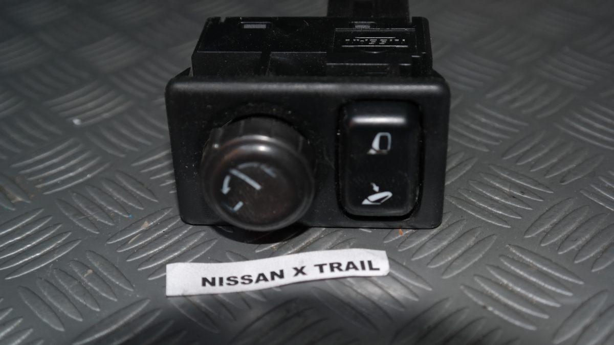 Nissan x-trail pulsanti