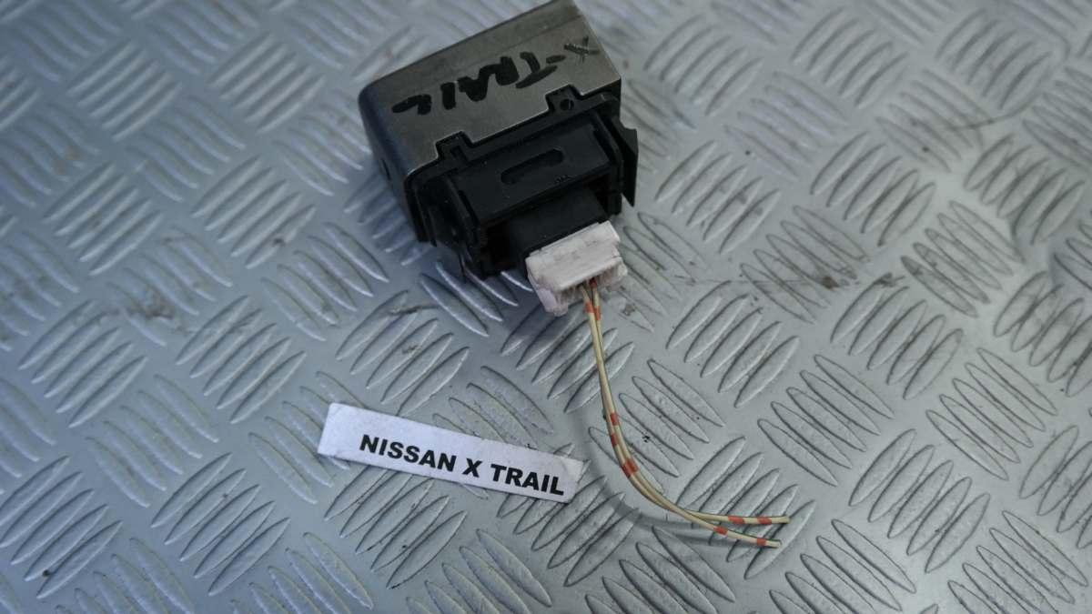 Nissan x-trail pulsante