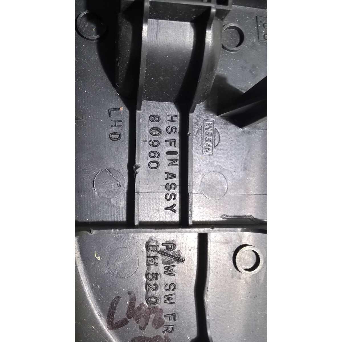 pulsante alzavetro ant dx nissan almera bm520