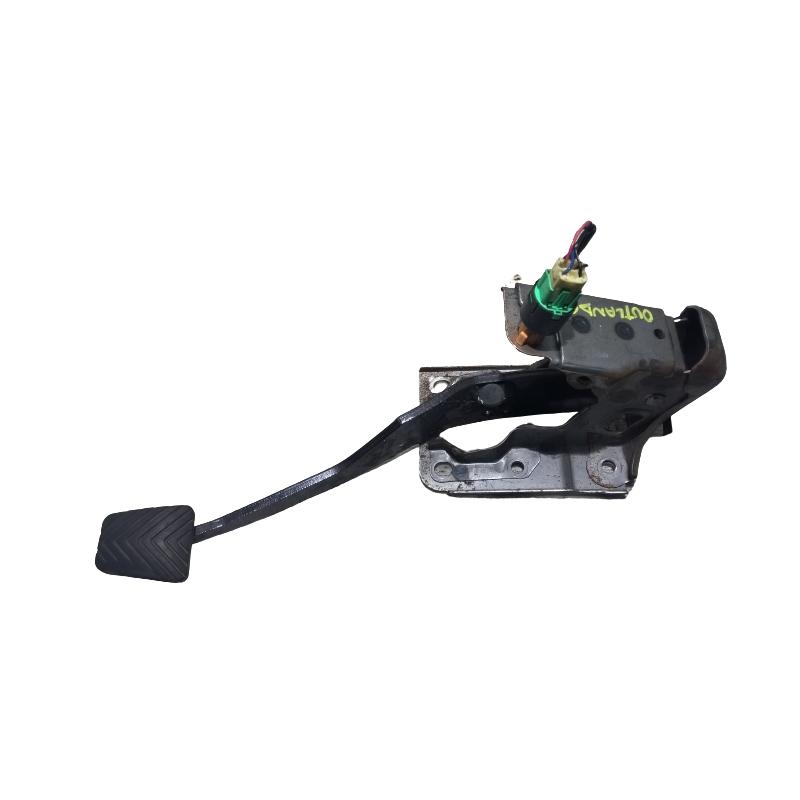 pedale freno mitsubishi outlander 4620A160