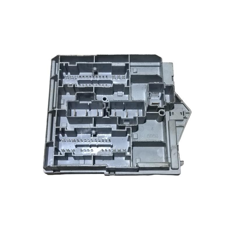 portafusibili lancia ypsilon 1.3 mtj 51724721