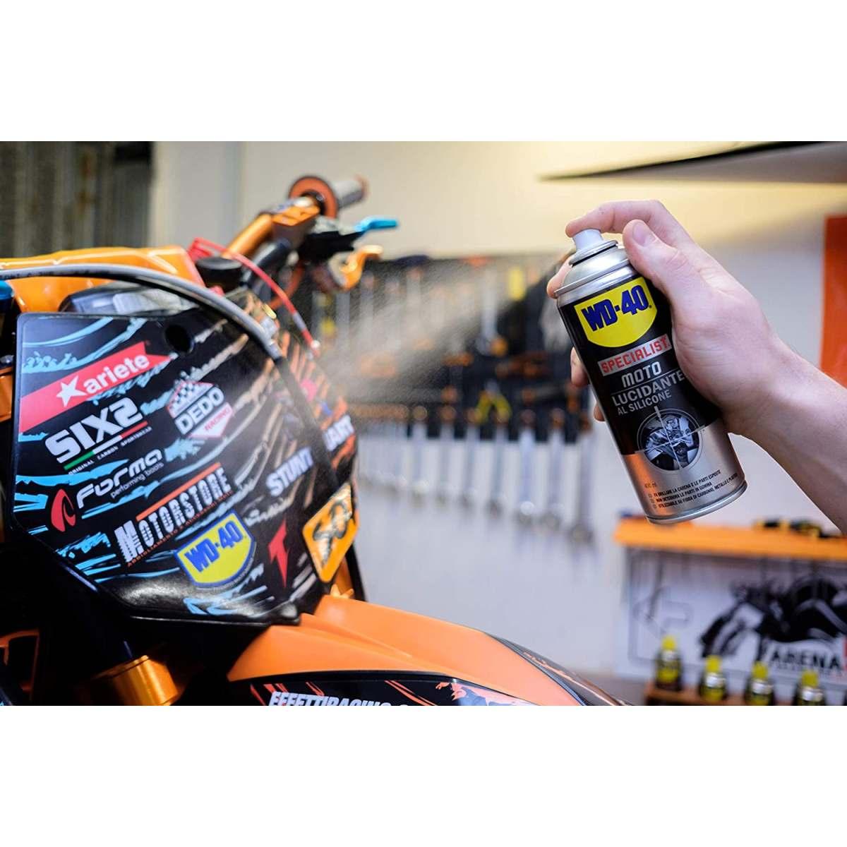 WD-40 Specialist Moto - Lucidante al Silicone Spray Moto - 400 ml (originale)