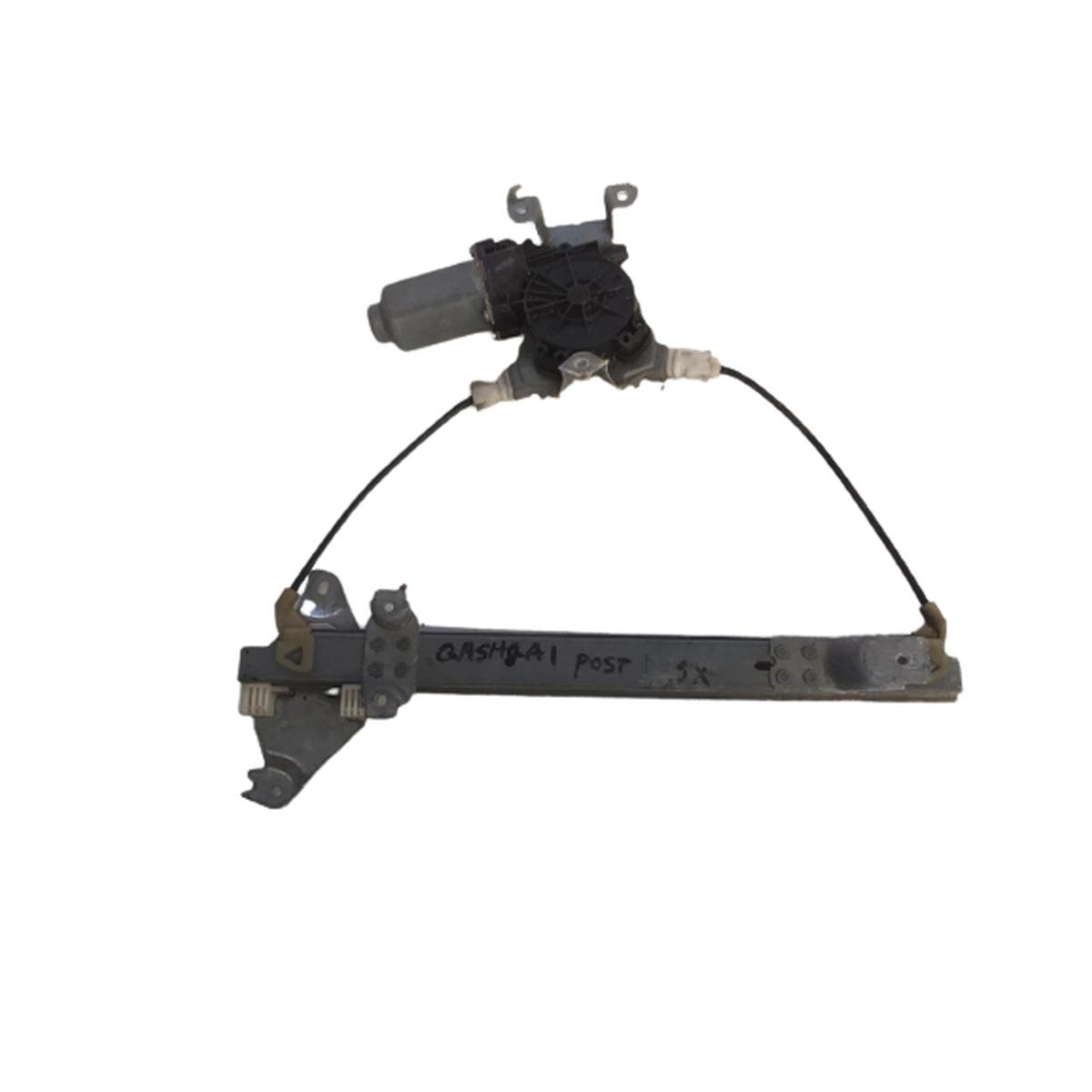 alzavetro post sx nissan qashqai +2