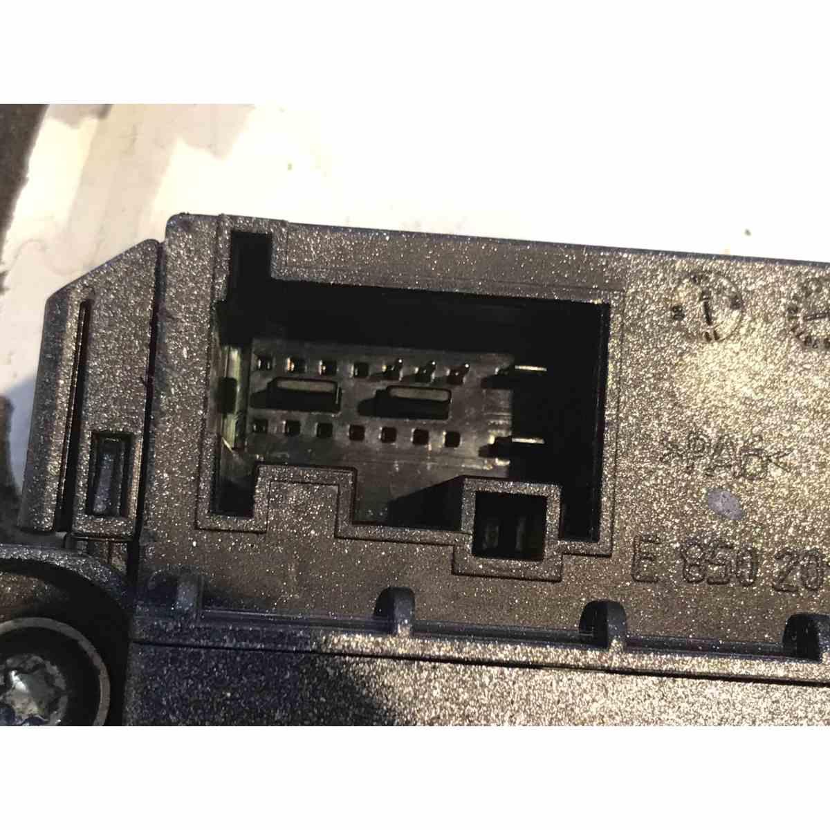 alzavetro post sx volkswagen polo 2010 1.6 tdi