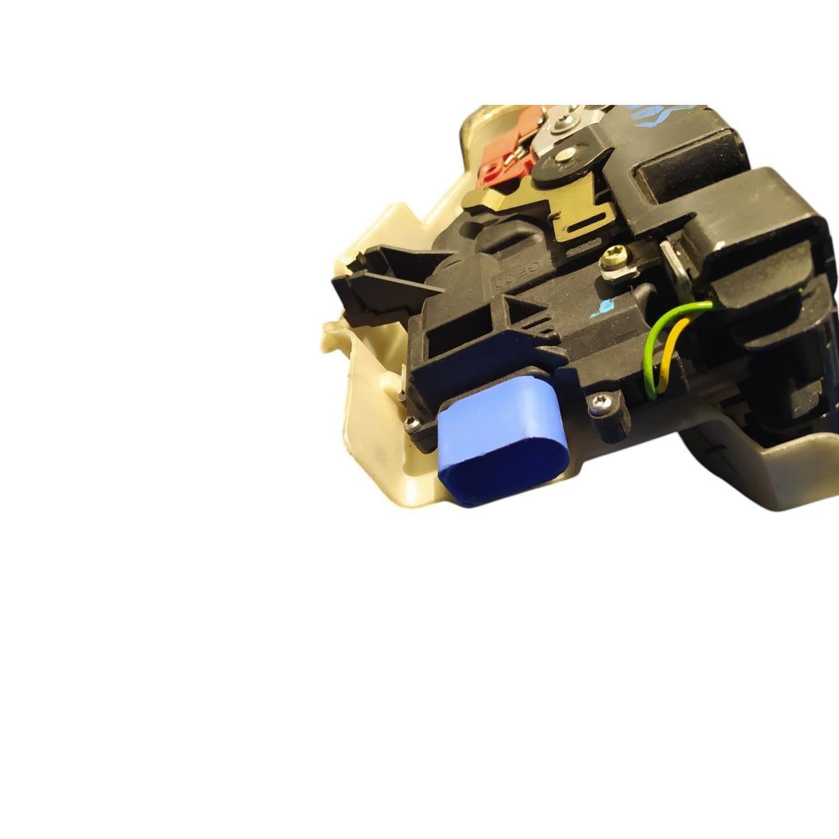 Serratura portiera anteriore dx volkswagen golf 6 a4569