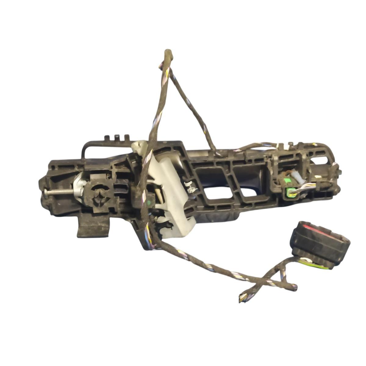 maniglia ant dx ford fiesta 2010 8A61A224A36<br /><br />