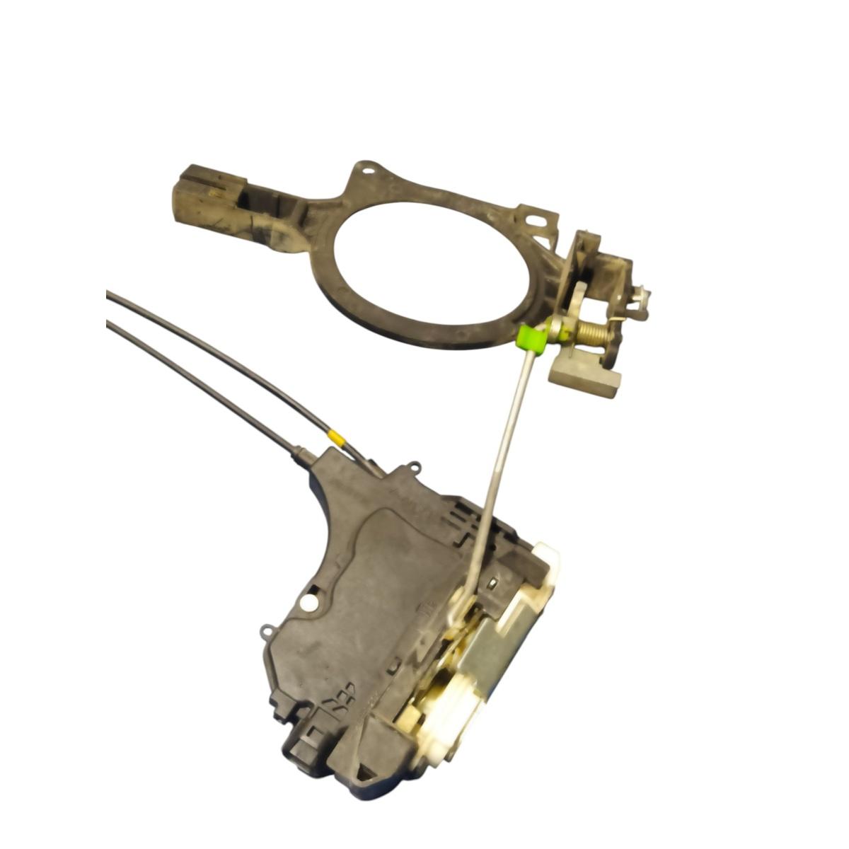 SERRATURA PORTIERA POST SX<br />MITSUBISHI OUTLANDER<br />MN105359<br />