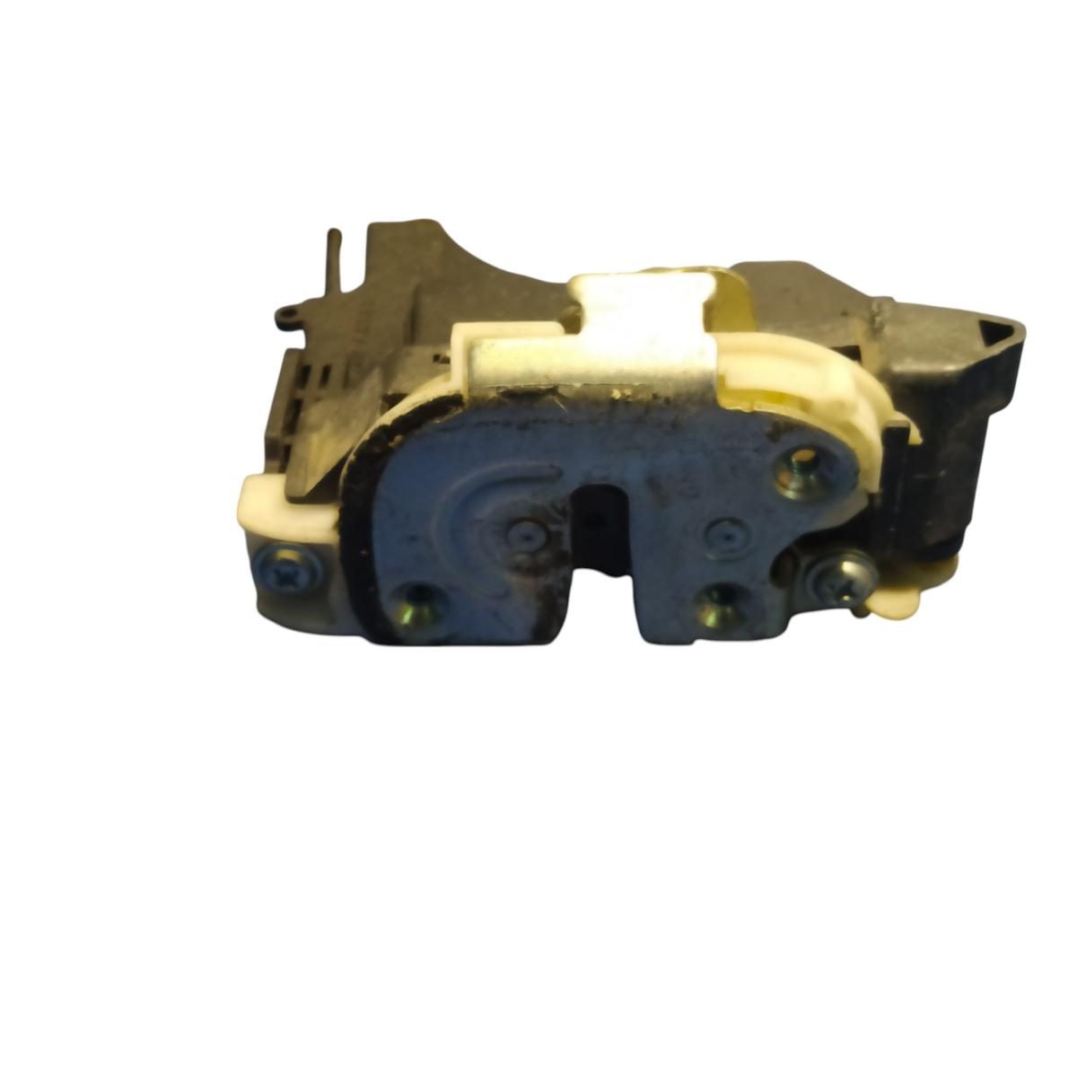 serratura portiera ant sx <br />mitsubishi otulander <br />pbtasgf30<br />