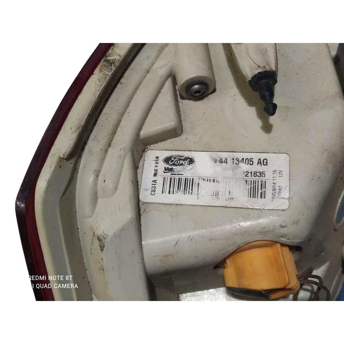 fanale dx  ford kuga 2013  4413405gg<br /><br />