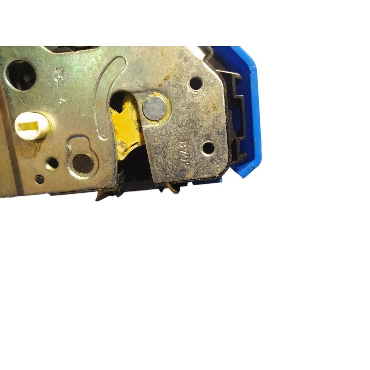 seratura portiera post sx fiat 500L  519300190<br /><br />