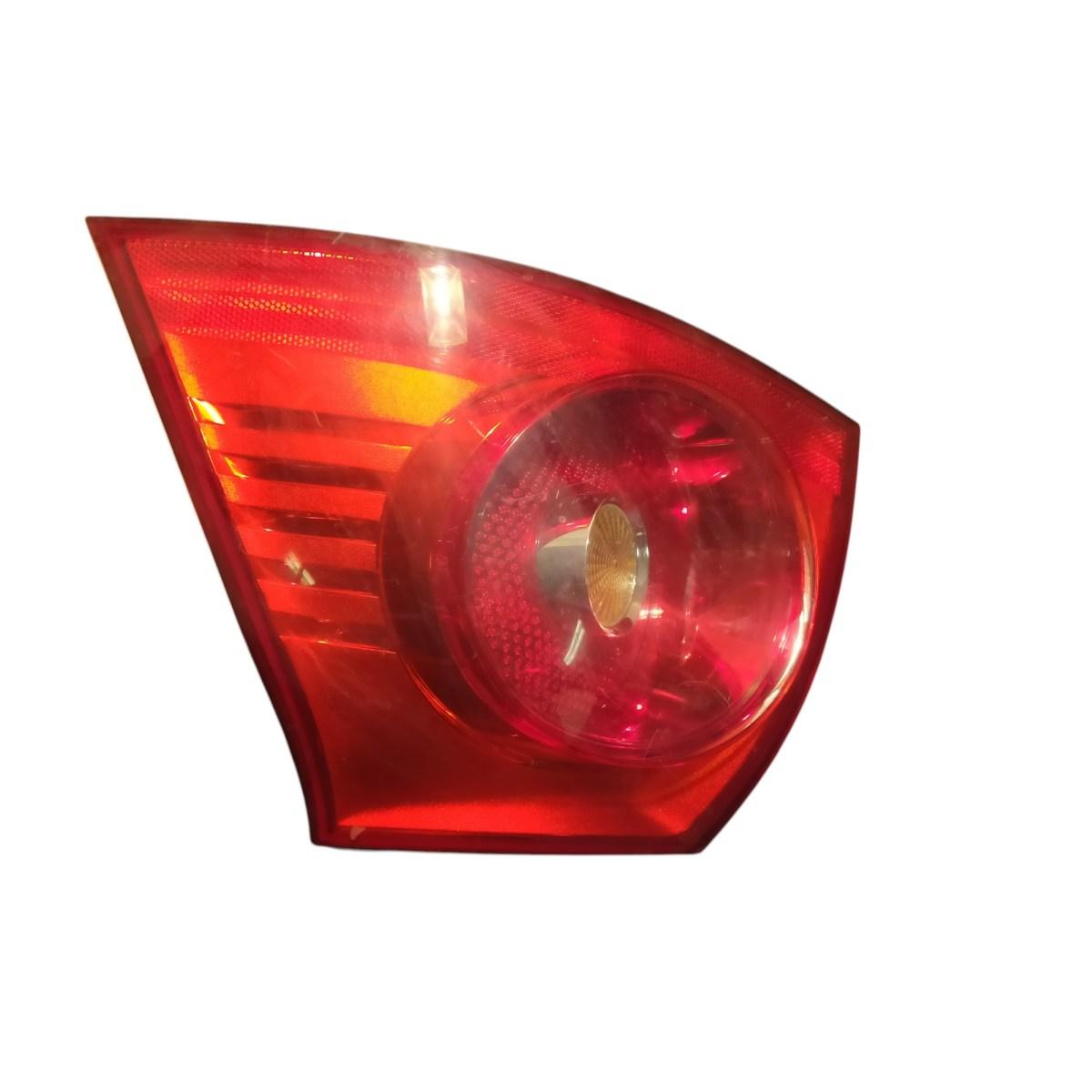 fanale dx  volkswagen golf 5  4vfx13404<br /><br /><br />