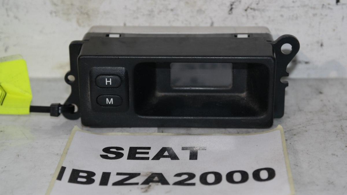 Seat ibiza orologio digitale
