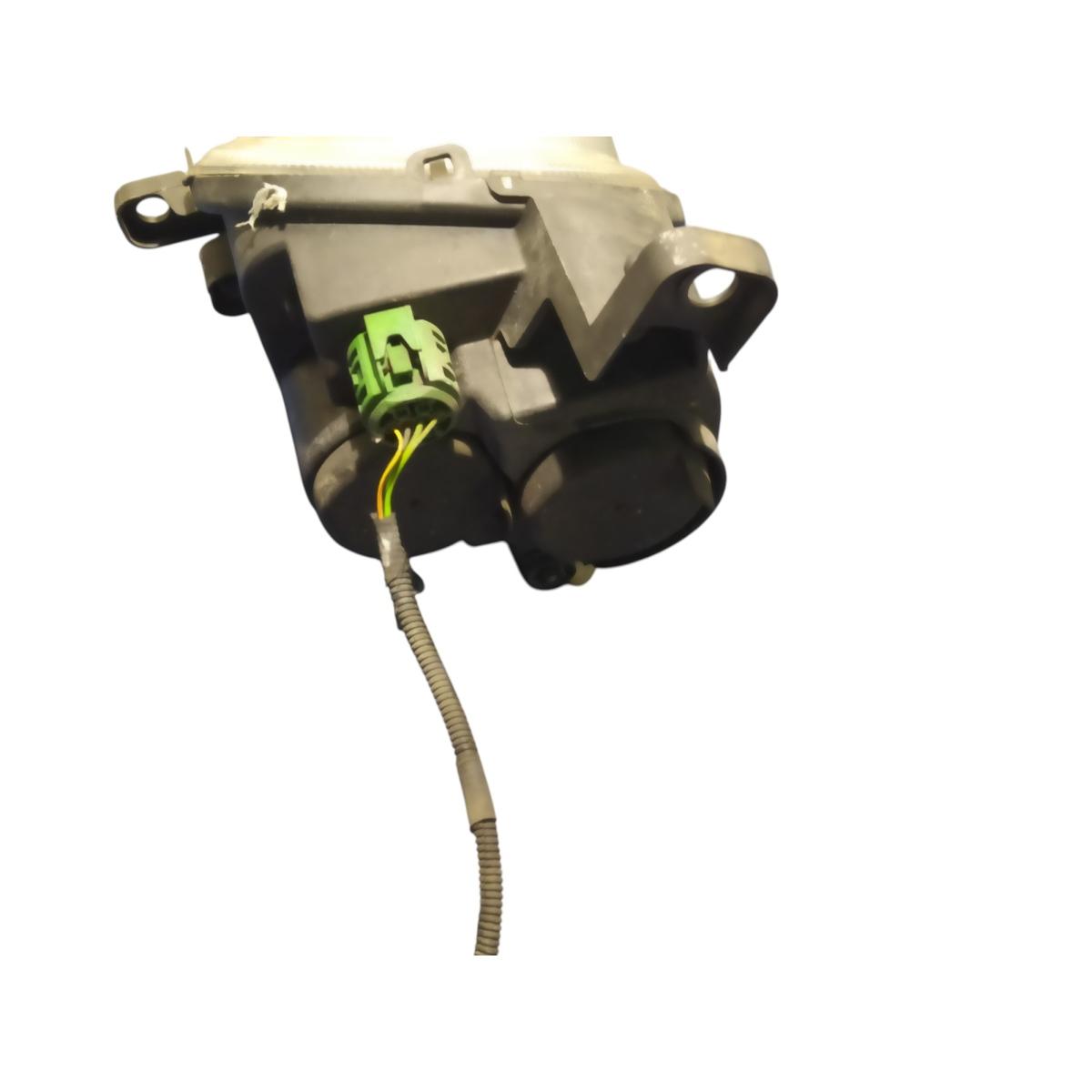 FARO FENTINEBBIA  DX  FIAT 500L  47510748LH<br /><br />