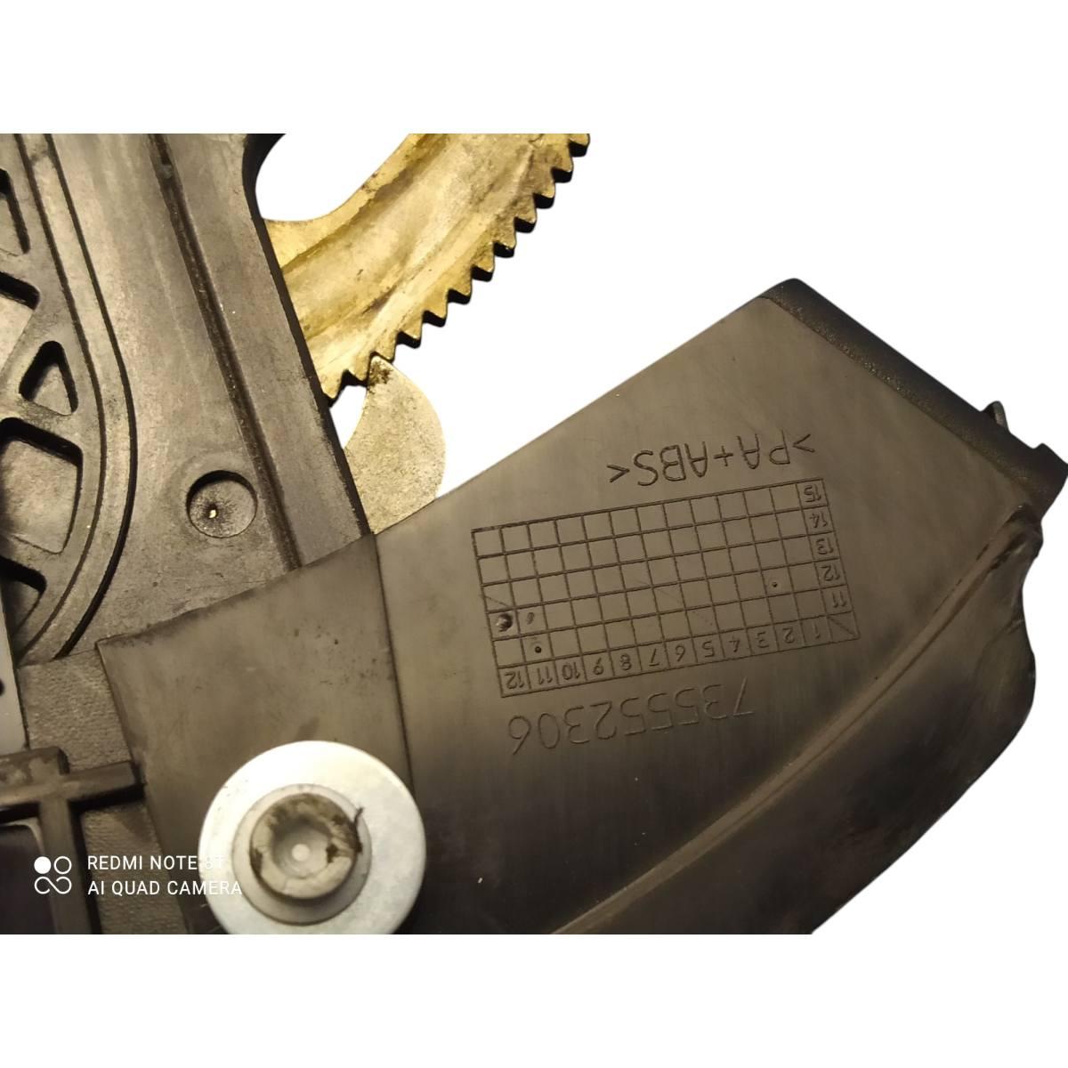 Leva freno a mano  fiat 500L 07355974320<br /><br /><br />