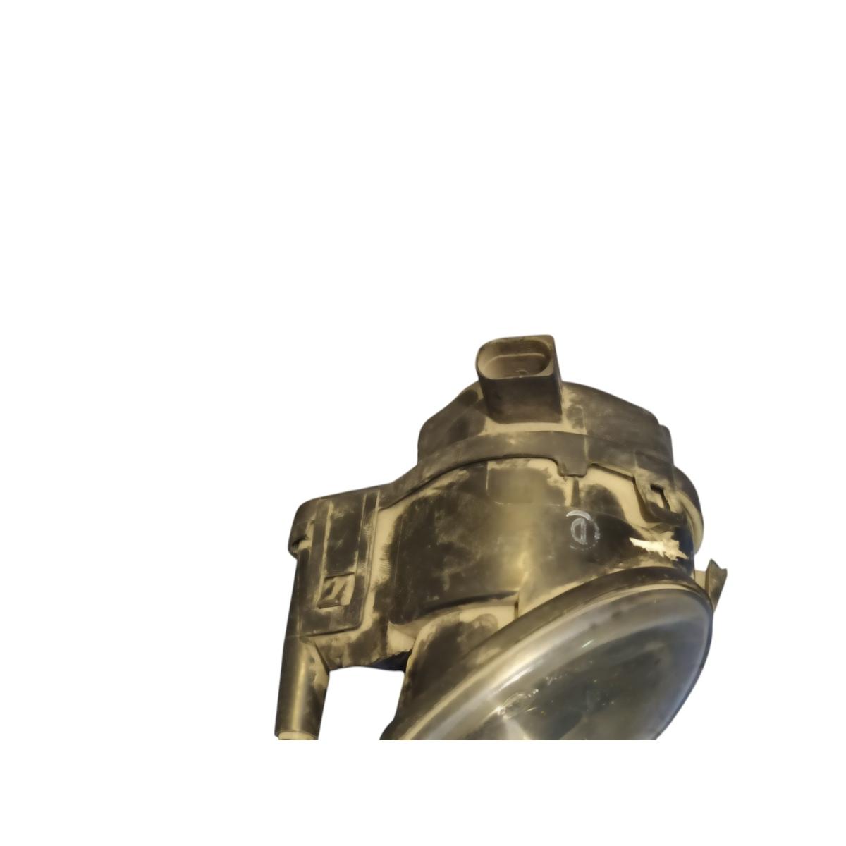 fendinebbia dx  audi a3 24696800re<br /><br /><br />