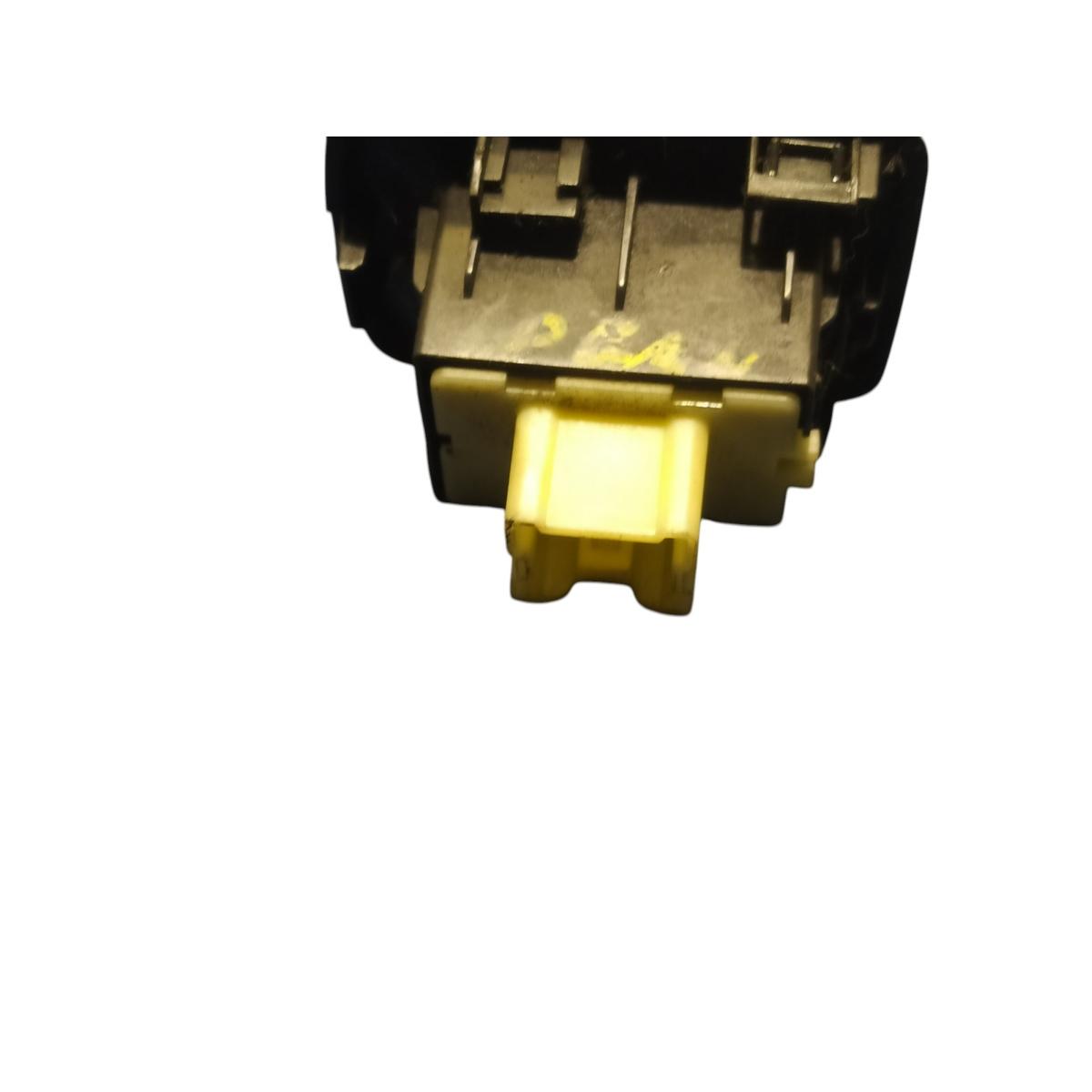 pulsante alzavetri post dx  DACIA LOGAN MCV 2020  09148300170<br /><br />