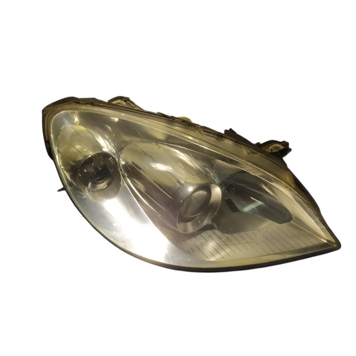 faro ant dx  mercedes benz classe b w 245 c 200  0301220202<br /><br />