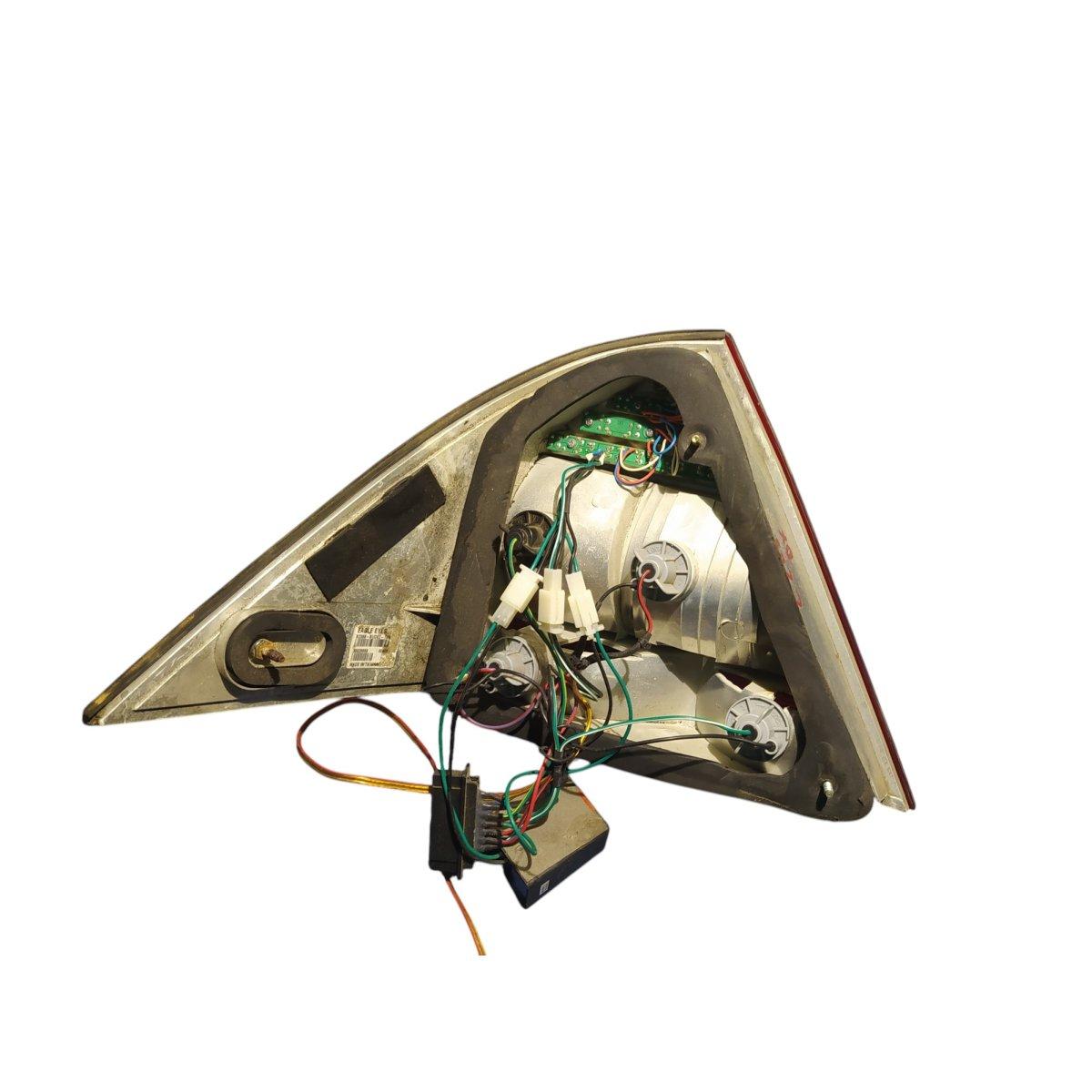 FANALE POSTERIORE DX  MERCEDES BENZ  C200  30029959<br /><br /><br />