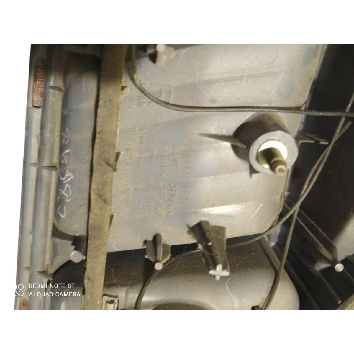 fanale dx   toyota yaris 2001  520490<br /><br /><br />