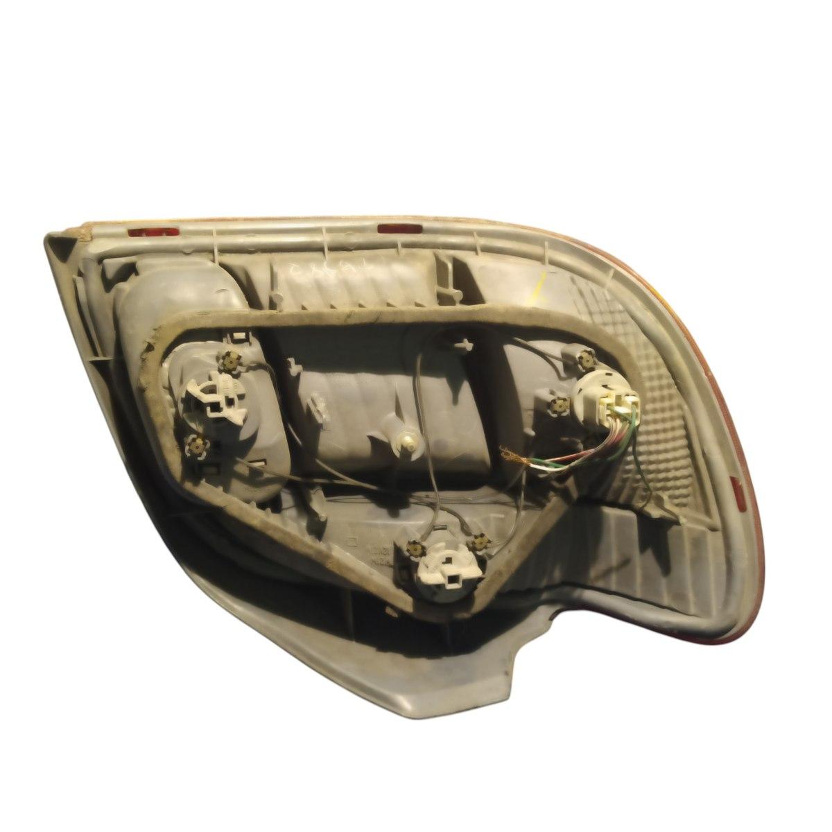 fanale dx   toyota yaris 2001  520490<br /><br /><br />