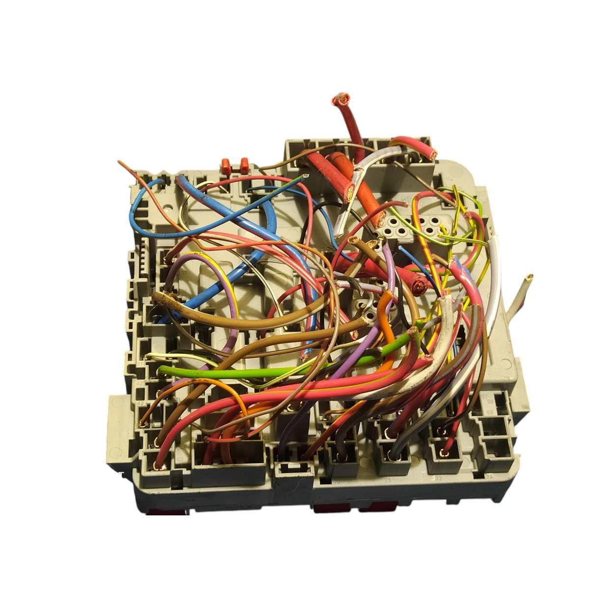 Scatola porta fusibili fiat 500l 51867698