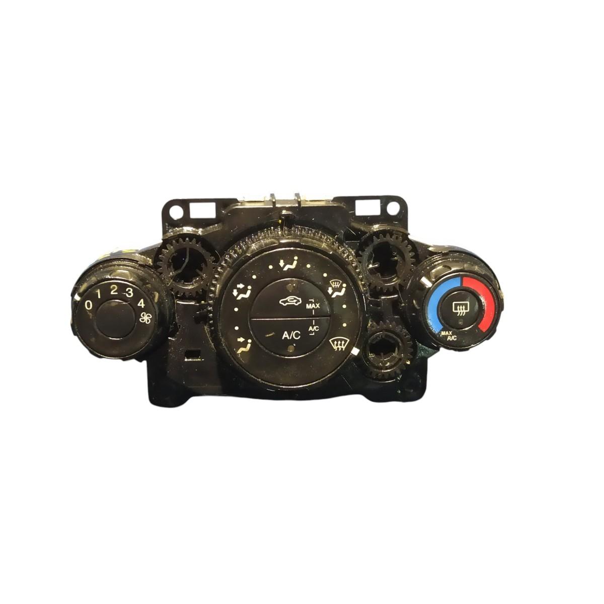 comandi clima   FORD FIESTA 015  8A6118549<br /><br /><br />