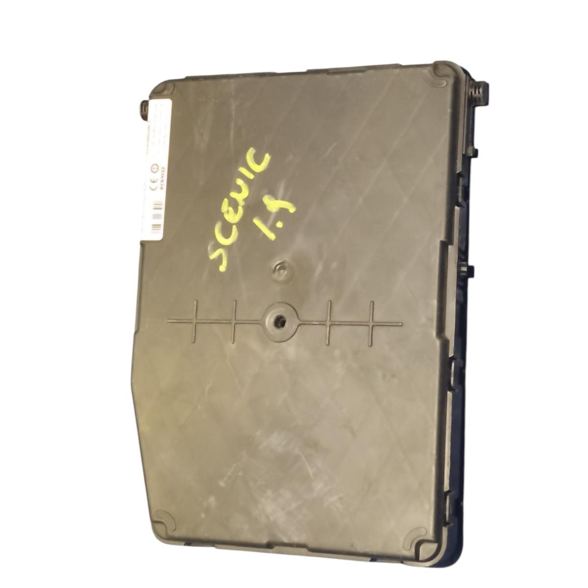 BODY  COMPUTER  RENAULT  SCENIC  1.9 8200606830<br />