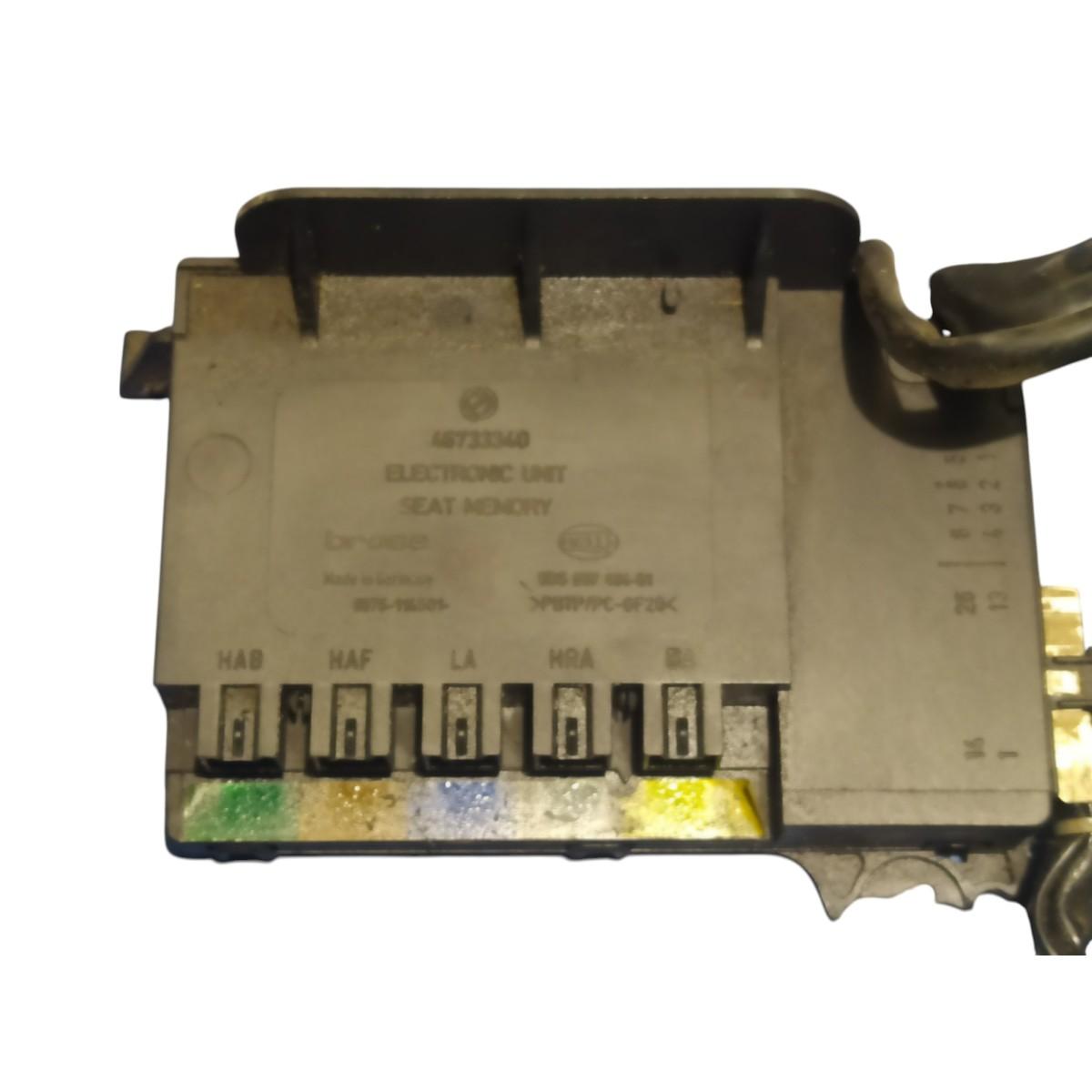 Comandi sedili elettrici   alfa  romeo 166   46733340<br /><br /><br />