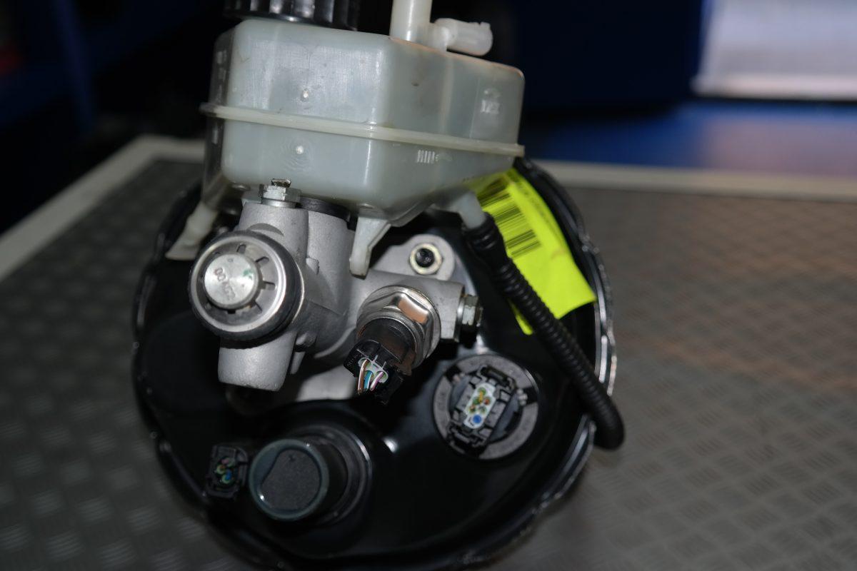 Mercedes classe c270 dal 2000 al 2005 pompa freno con servofreno