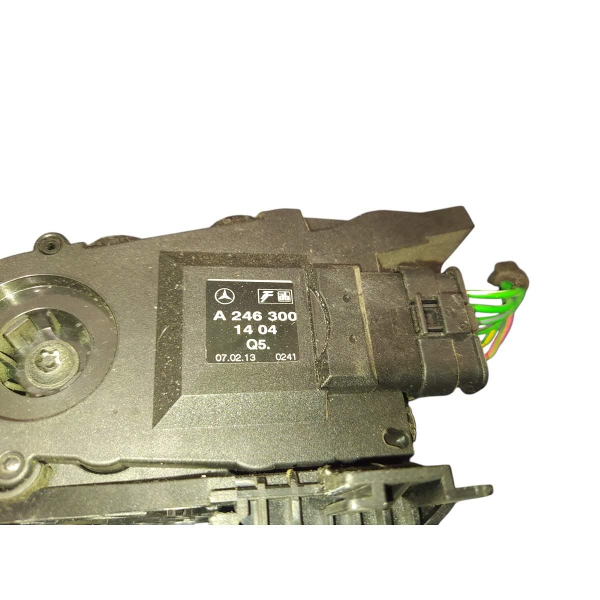 pedale accelleratore mercedes classe b 2014 A2463001404