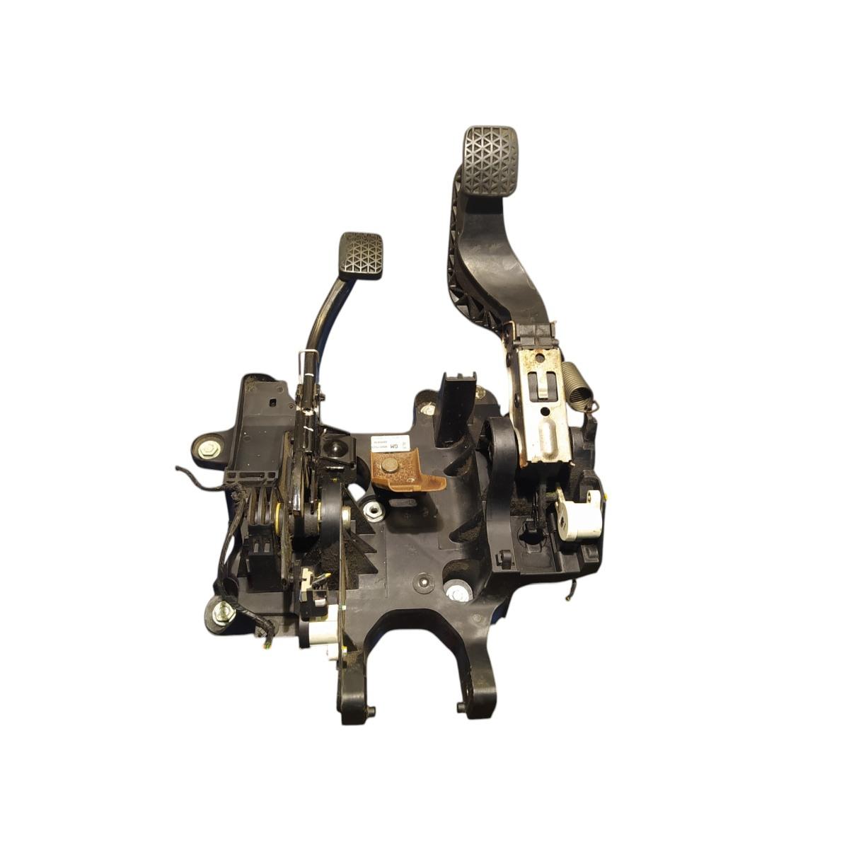 pedaliera chevrolet aveo 2013 95057543