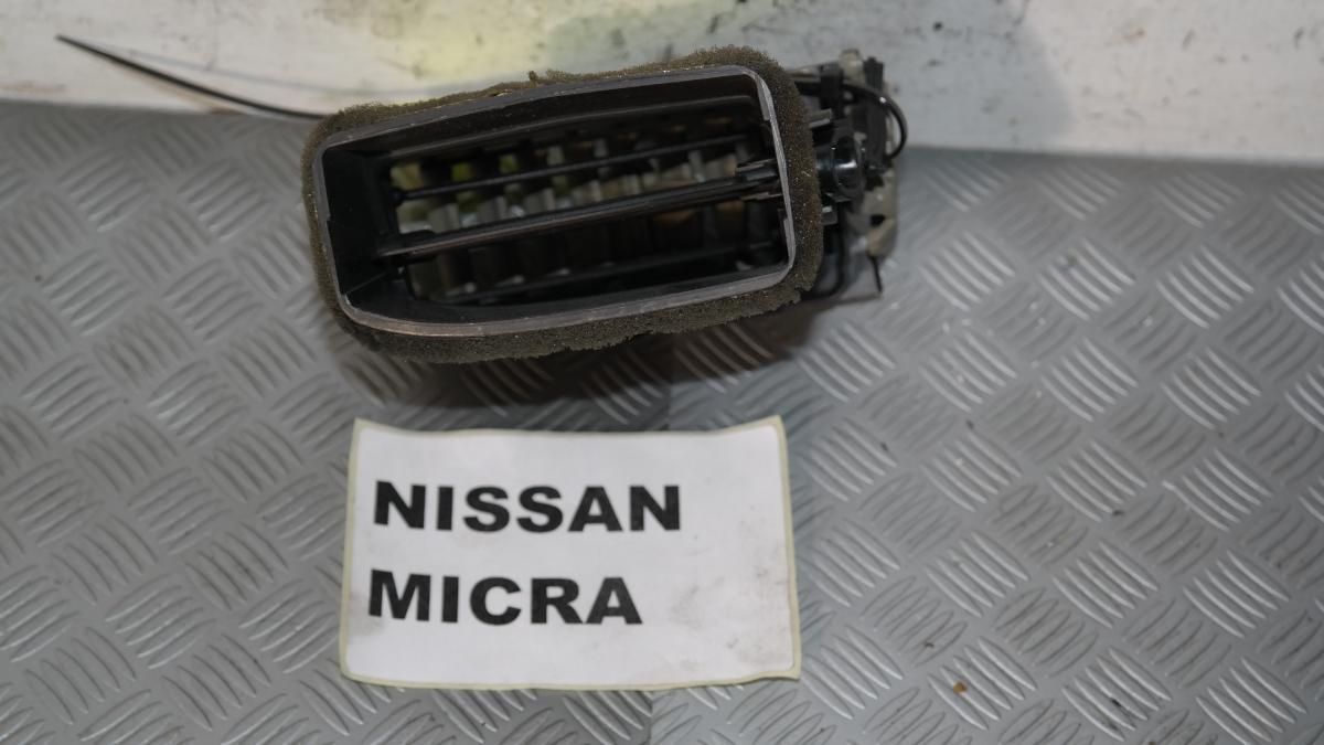 Nissan micra ariatore interno