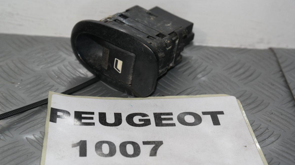 Peugeot 1007 pulsante alzavetro