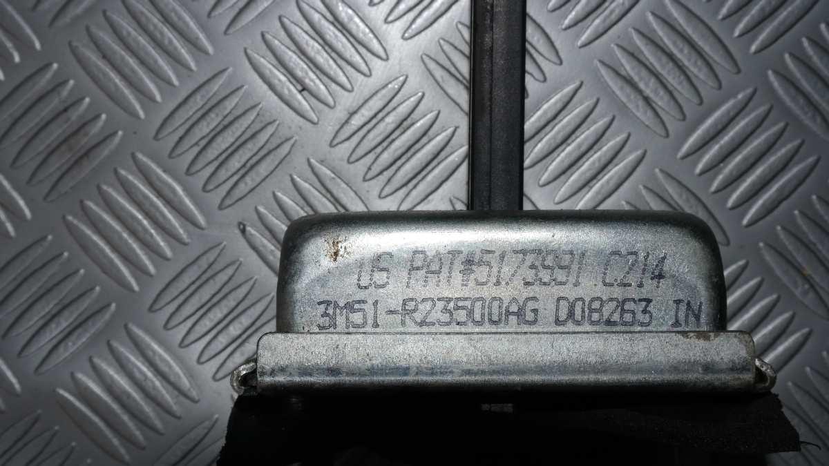 Ford focus tirante porta posteriore dx