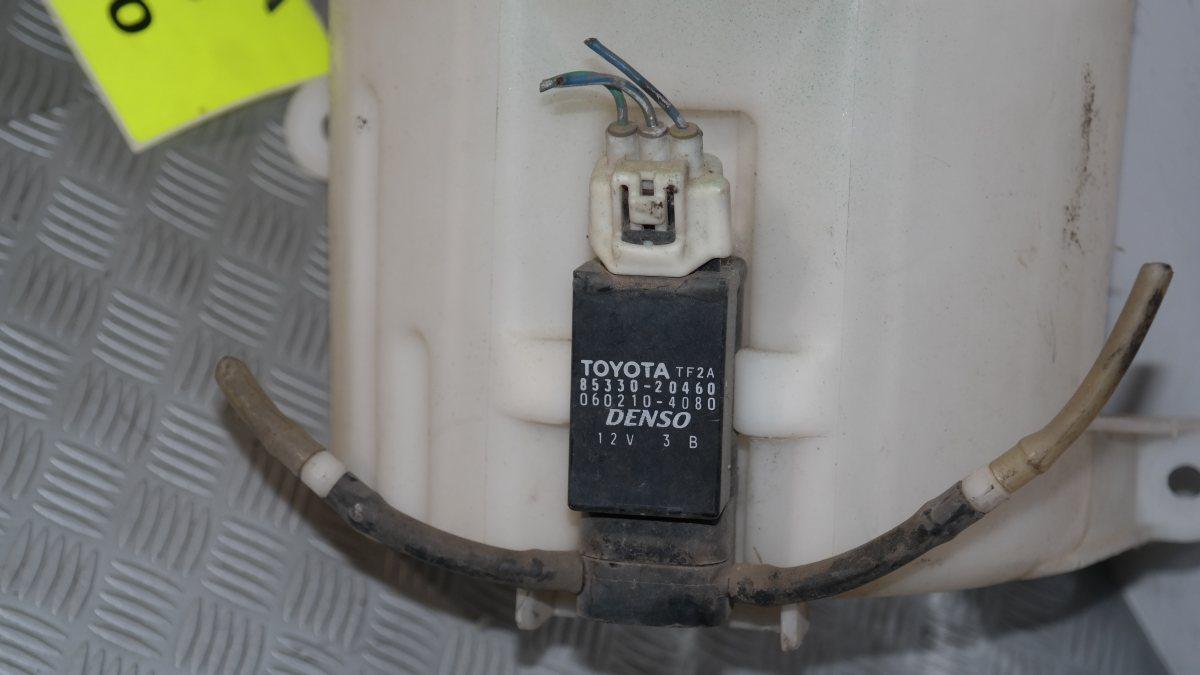 Toyota yaris verso vaschetta acqua vetri