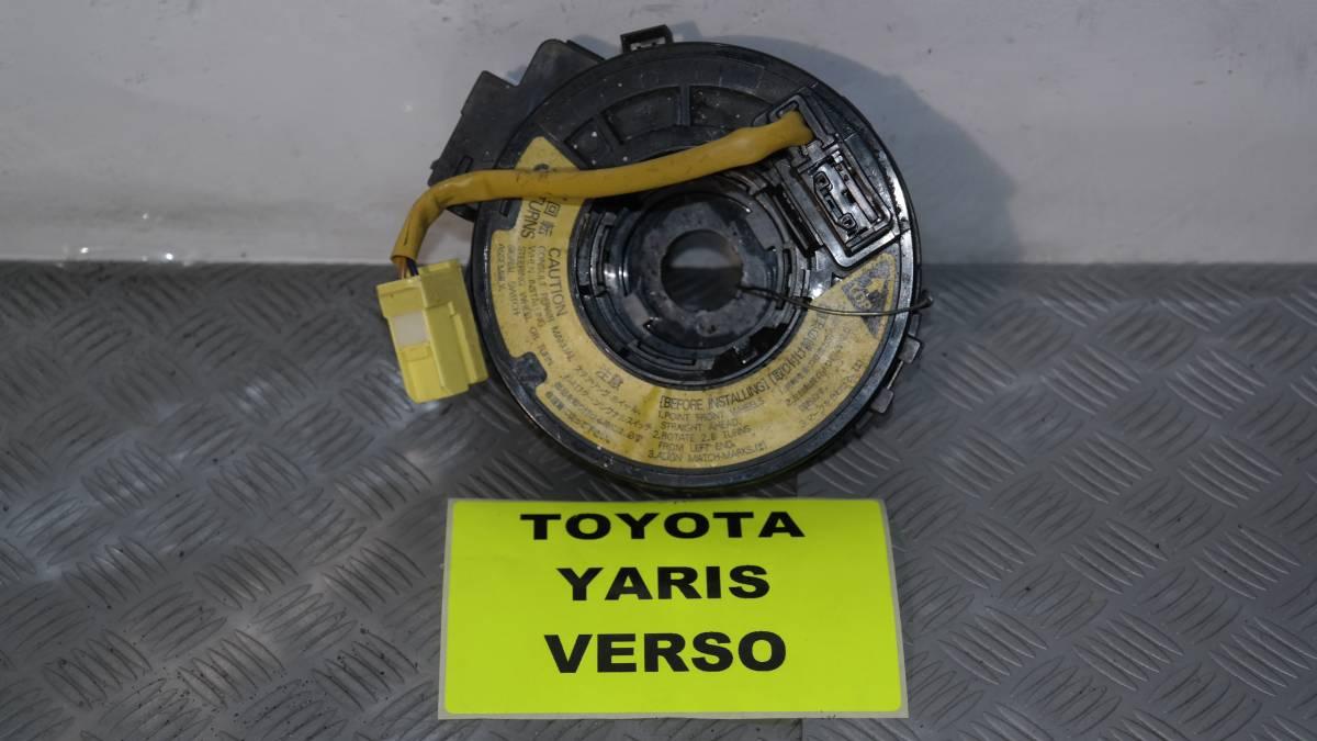 Toyota yaris verso contatto strisciante