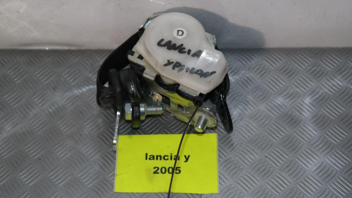 Lancia y cintura di sicurezza posteriori