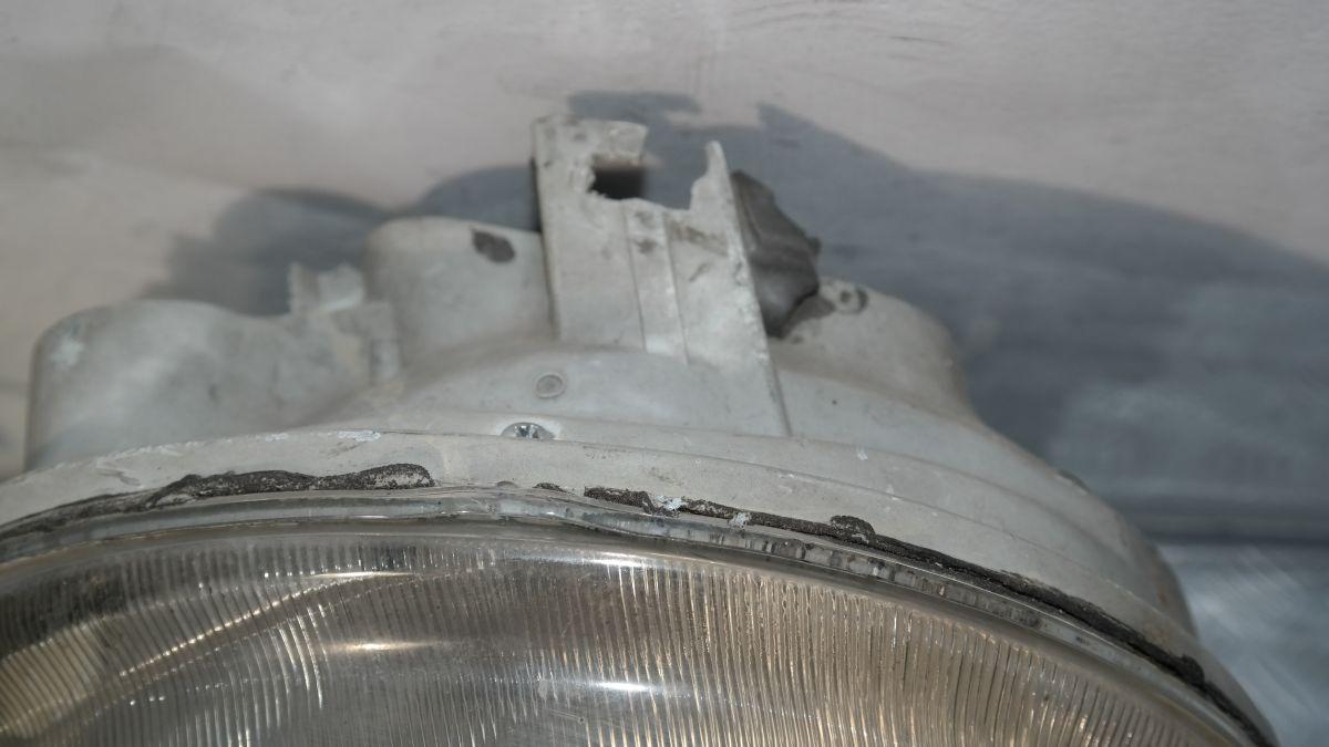 Renault twingo faro dx (staffe spaccate)