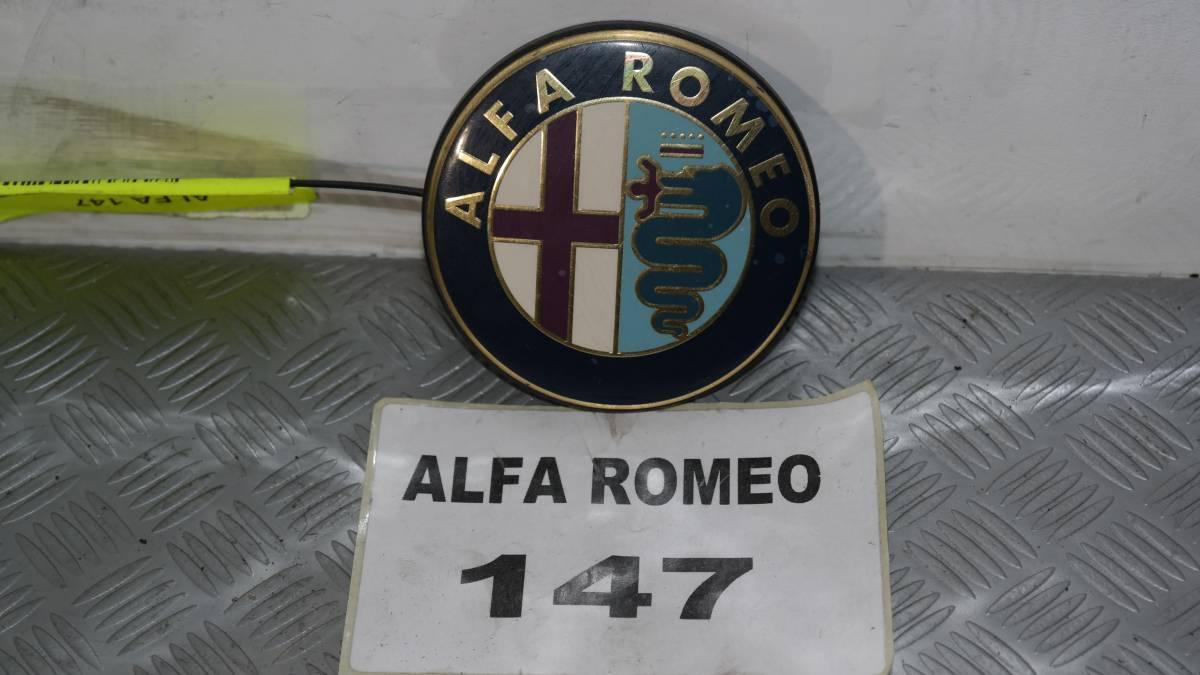 Alfa romeo 147 fregio leggermente usurato