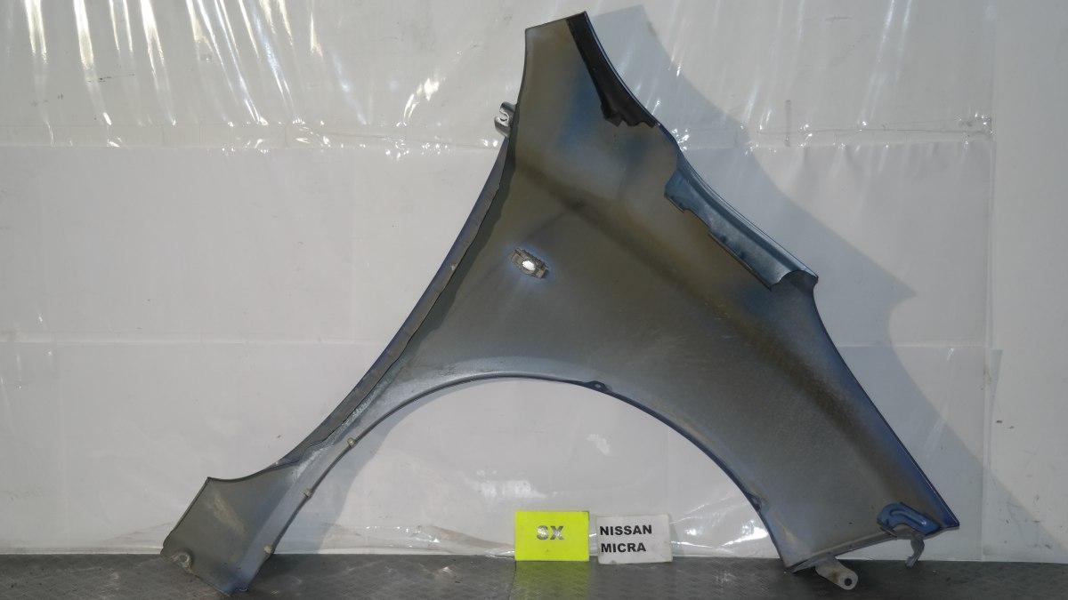 Nissan micra parafango sx con qualche graffio