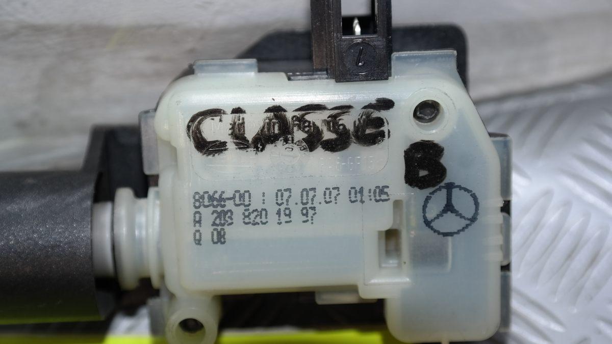 Merceedes classe b a2038201997 attuatore