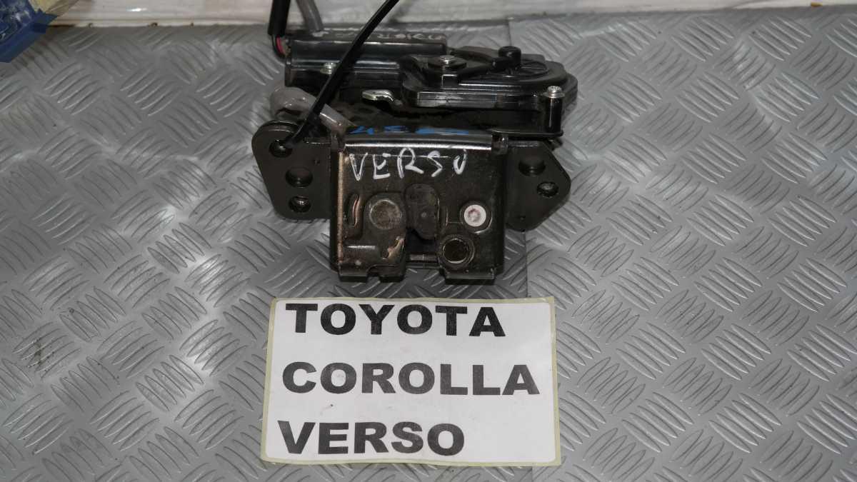 Toyota corolla verso chiusura portellone posteriore