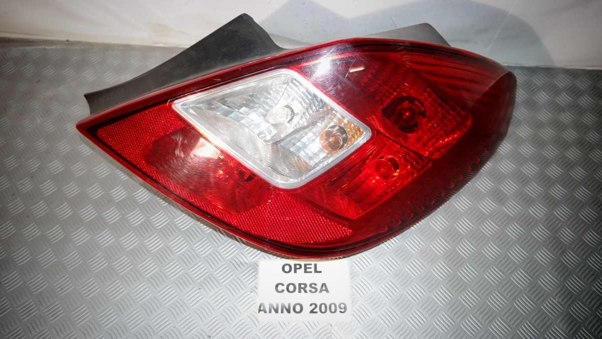 Opel corsa c dal 2006 al 2014 fanale posteriore dx