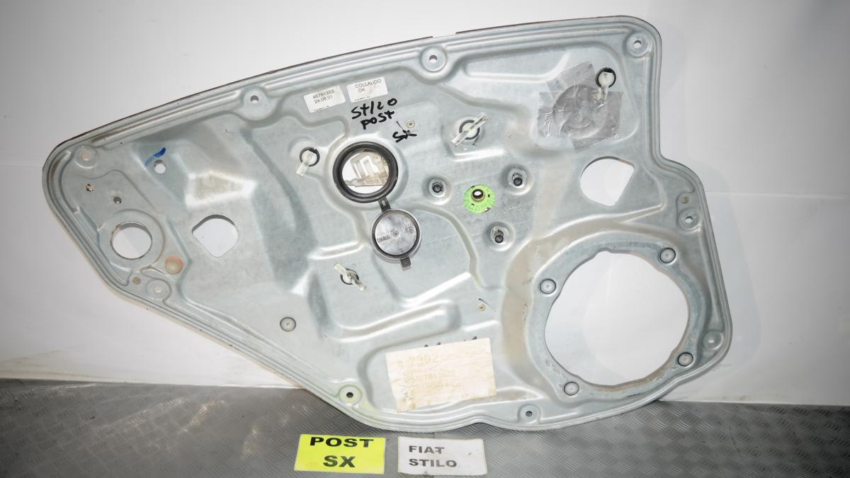 Fiat stilo pannello e alzavetro post sx cod: 46781353