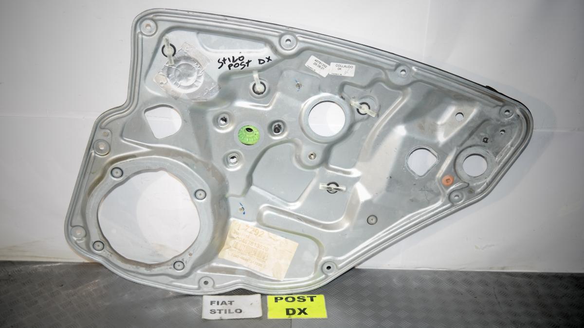 Fiat stilo pannello e alzavetro post dx cod: 46781352