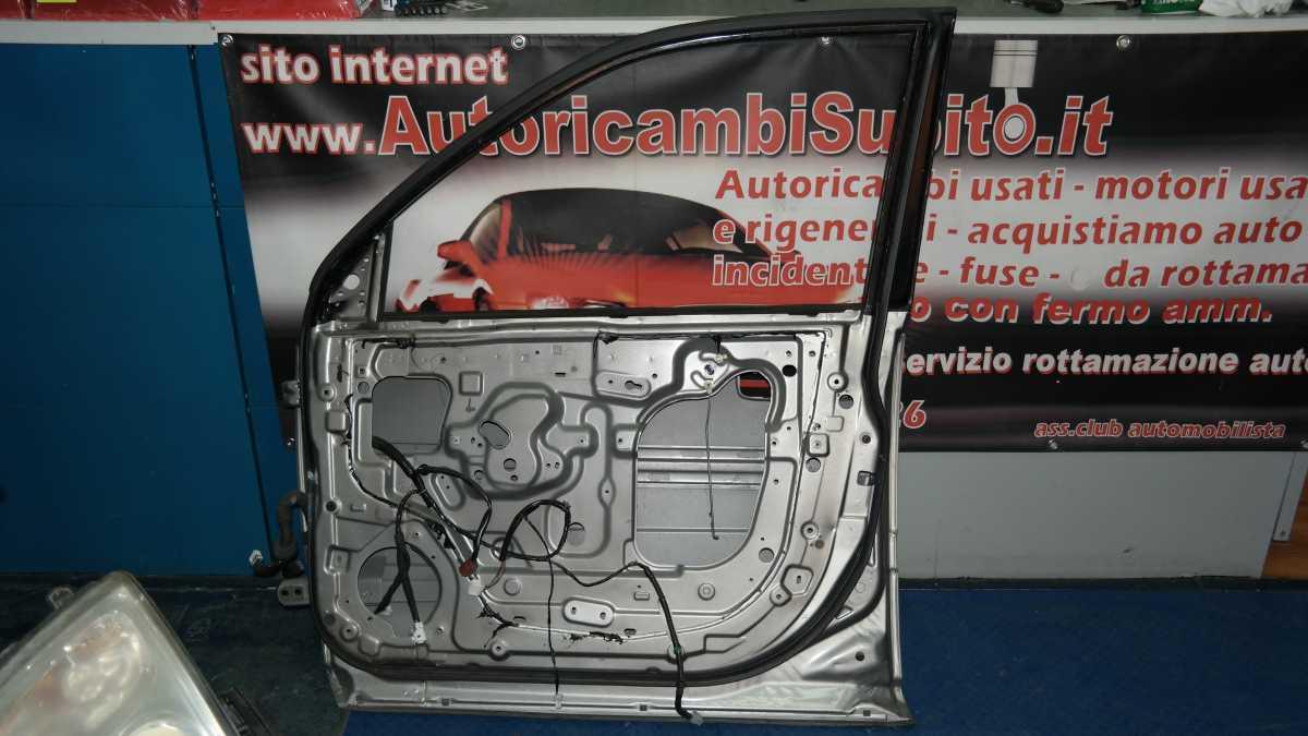 Nissan x-trail dal 2001 al 2006 portiera anteriore dx